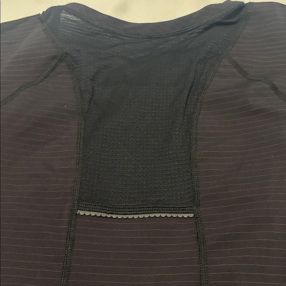 Lululemon Dark Gray Run For Gold Long Sleeve SZ 8 active wear athleisure running - Picture 10 of 12